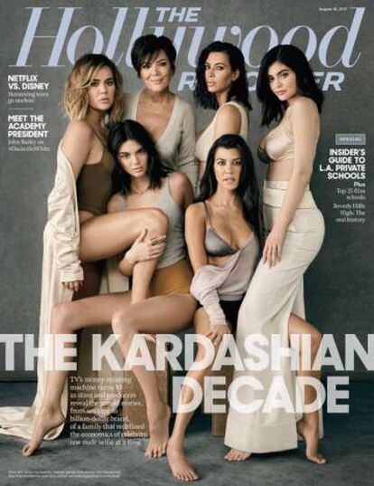 El clan Kardshian al completo en la portada de la revista 'The Hollywood Reporter' de este mes.