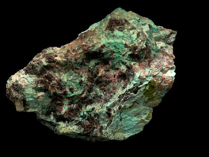 A copper mine ore nugget. cobre mineral