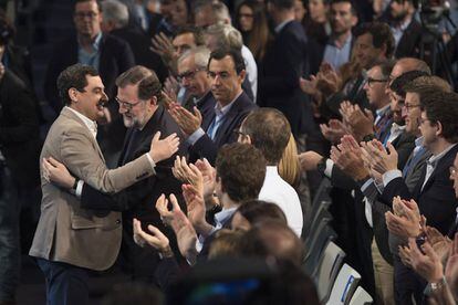 Rajoy durante la Convención Nacional del PP en Sevilla. 