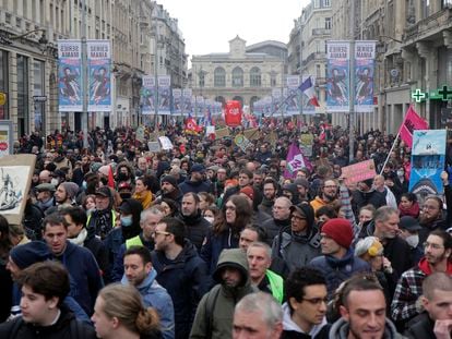 Manifestación en defensa de las pensiones, el 28 de marzo en Lille (Francia).