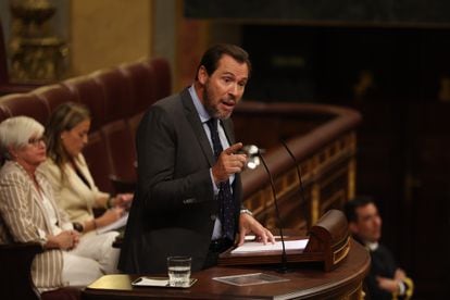 El diputado del PSOE, Óscar Puente, da la réplica al discurso de investidura de Alberto Núñez Feijóo. 