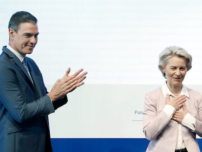 Pedro Sánchez, presidente del Gobierno, y Ursula von der Leyen, presidenta de la Comisión Europea.