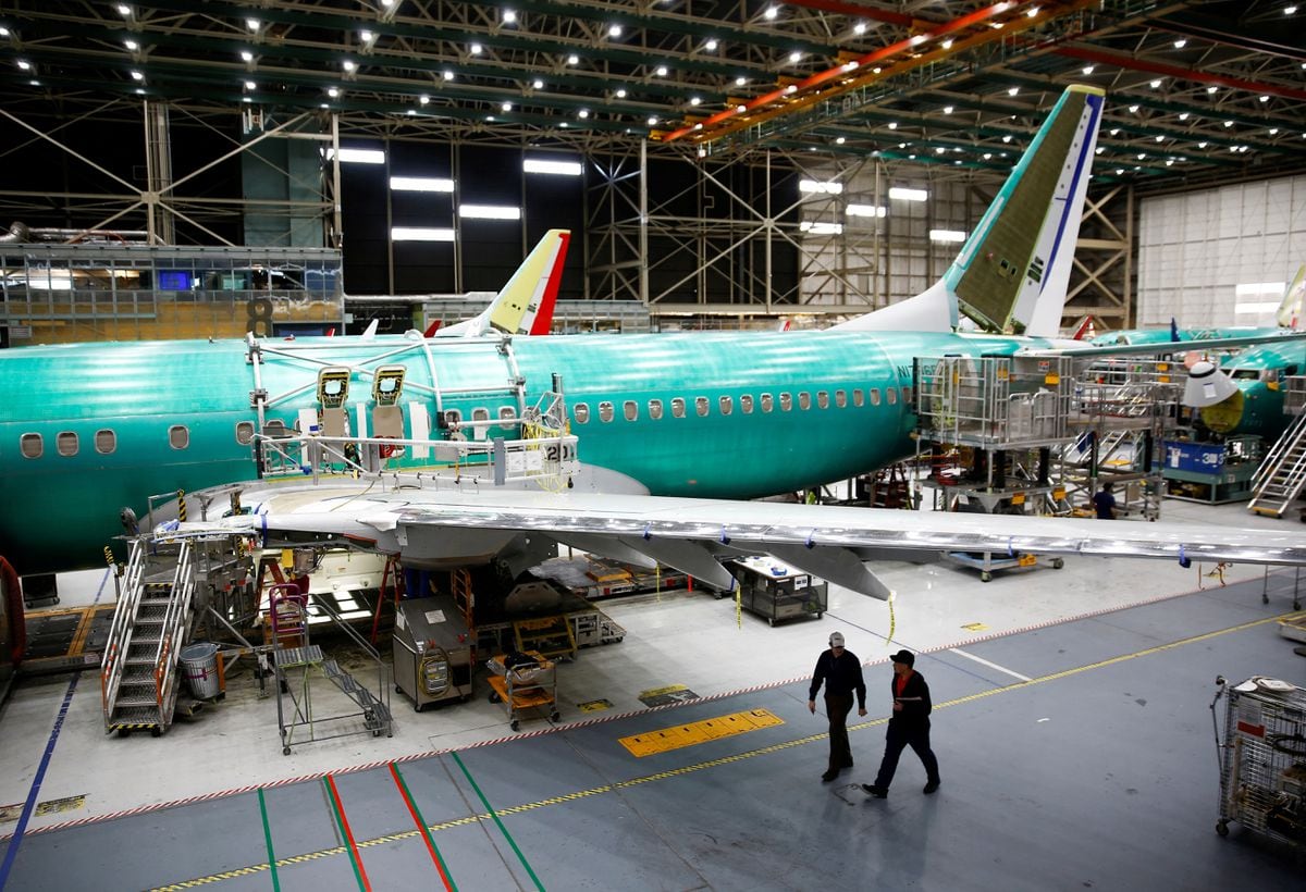 Dos agujeros mal perforados retrasarán algunas entregas de aviones Boeing 737 Max |  Economía