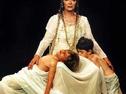 Núria Espert, en su adaptación de &#39;Medea&#39; de 2001.