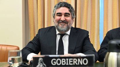 José Manuel Rodríguez Uribes, en la Comisión de Cultura del Congreso de los Diputados. 
 