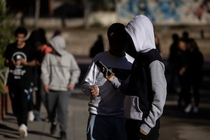 Uso de móviles centros educativos