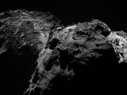 El cometa 67P en cuya superficie est&aacute; posada la sonda &#039;Philae&#039;