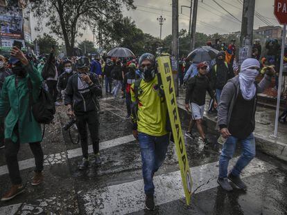 manifestantes protesta en Colombia, en mayo de 2022.