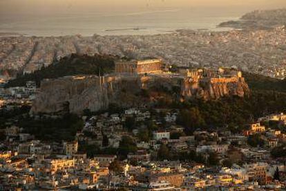 Vista de la Acrópolis de Atenas desde el monte Lycabettus.