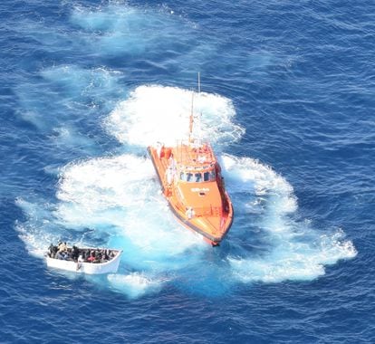 File image of a rescue operation of a small boat by a Maritime Rescue vessel.