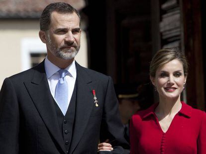 Felipe VI y la reina Letizia en la universidad de Alcalà de Henares.