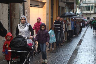 Cadena humana, ayer en El Vendrell, contra la Plataforma per Catalunya.