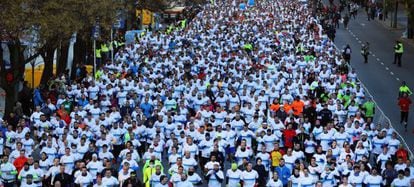 Salida de la octava edici&oacute;n de la carrera Solidaria BBVA.