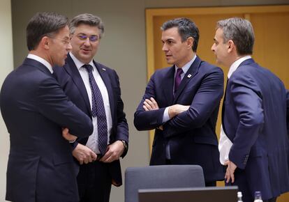 The heads of government of the Netherlands (Mark Rutte), Greece (Kyriakos Mitsotakis), Spain (Pedro Sánchez) and Croatia (Andrej Plenkovic), this Thursday in Brussels.