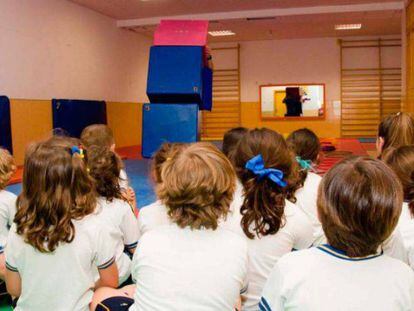 Interior de una clase del colegio Vallmont, en Villanueva del Pardillo.