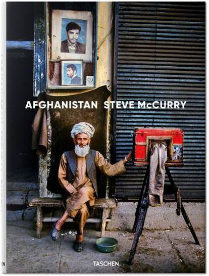 Las imágenes de este artículo al libro 'Afganistán' (Taschen, 2017), del fotógrafo de Magnum Steve McCurry; una selección de las mejores fotos obtenidas durante sus viajes al país asiático desde 1979.