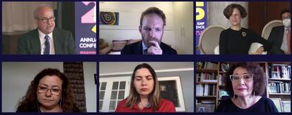 La mesa de debate sobre el descontento social y la polarización política en América Latina.