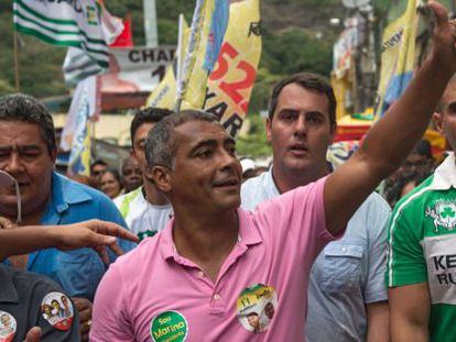 Romario, en una manifestaci&oacute;n en las calles de Rio de Janeiro
