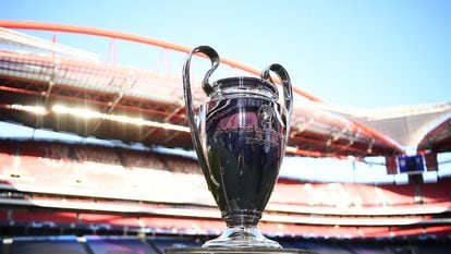 El Trofeo de la Liga de Campeones de la UEFA.