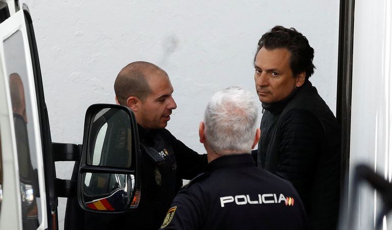 El exdirector de Pemex, Emilio Lozoya, abandona la Audiencia Nacional en Marbella el 13 de febrero.