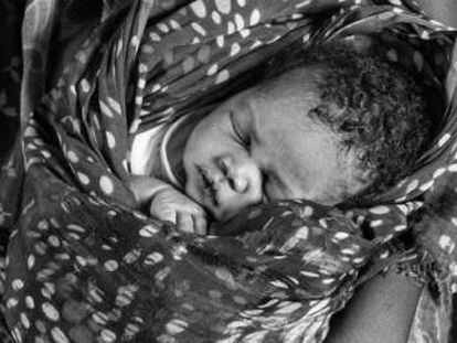 Un recién nacido en el hospital Rey Balduino de Dakar, capital de Senegal.