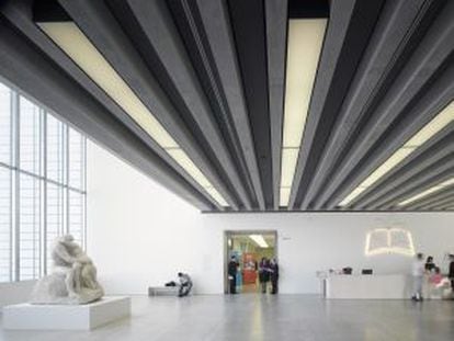 Vestíbulo principal de la galería Turner Contemporary, en Margate, proyecto del estudio David Chipperfield Architects.