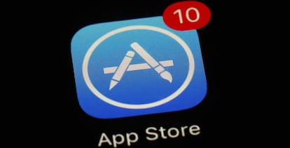 Logo de la App Store en la pantalla de un móvil.