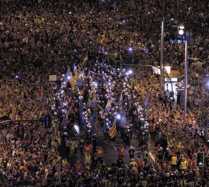 La marcha recorre la Gran V&iacute;a de la capital, minutos antes de entrar en la Puerta del Sol.