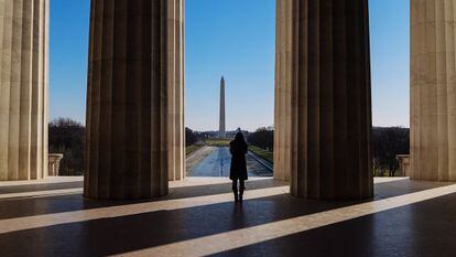 Vista del monumento a Washington y la Reflecting Pool desde el Lincoln Memorial, en Washington. 