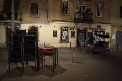 Bars tancats a la Barceloneta dissabte.