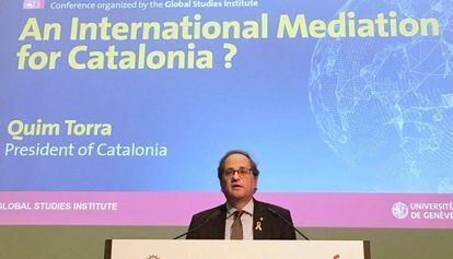 El presidente de la Generalitat, Quim Torra, durante su conferencia en la Universidad de Ginebra
