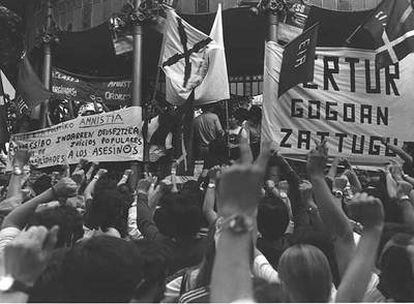 Protesta en San Sebastián en 1977 por la desaparición de Pertur.