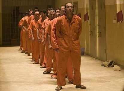 Prisioneros de Abu Ghraib, en <i>Standard Operating Procedure</i>, el documental dirigido por Errol Morris.