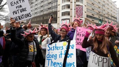 Manifestantes en la 'Marcha de las Mujeres' contra Donald Trump en Washington.