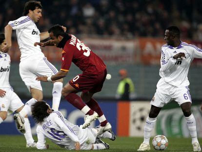 Partido de ida de octavos de Champions entre Real Madrid y Roma en febrero de 2008.
