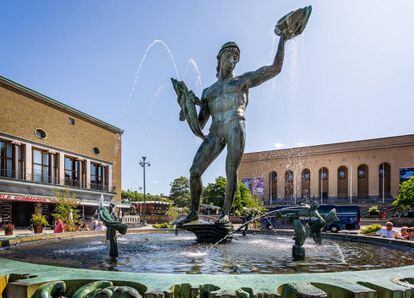 La estatua de Poseidón en la Götaplatsen de Gotemburgo.