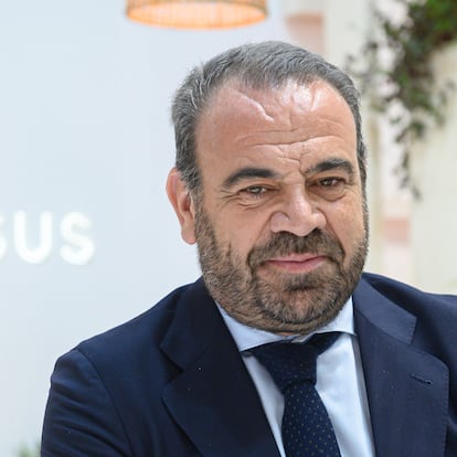 Madrid, 22 ene (EFE).- La compañía española Meliá Hotels ha presentado por primera vez en España, durante la jornada inaugural de Fitur 2020, su marca Paradisus diseñada para respetar la naturaleza, apoyar las comunidades locales y, en general, hacer frente a una nueva generación de viajeros sostenibles. En la foto:El consejero delegado de Meliá, Gabriel Escarrer/ foto Fernando Villar