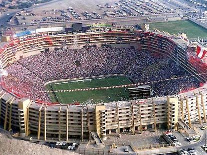 Una vista del estadio Monumental de Lima.