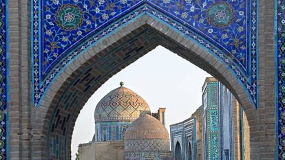 Mausoleo de Shahi Zinda en Samarcanda (Uzbekistán).