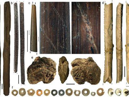 El hallazgo incluye bastones de madera, punzones de hueso y ornamentos corporales.