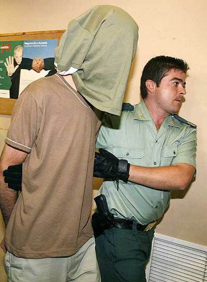 El joven de Catarroja, tras ser detenido por la Guardia Civil.