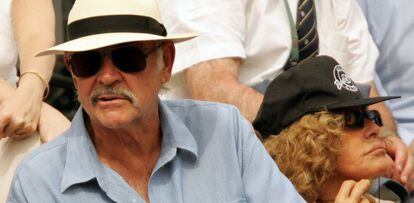 Connery y su esposa Micheline en un partido de Roland Garros, en Par&iacute;s.