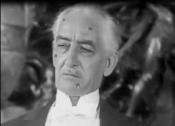 Buenaventura Ibáñez en un momento de 'La edad de oro', de Luis Buñuel.