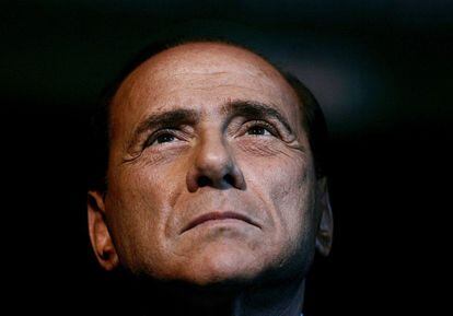 El primer ministro italiano, Silvio Berlusconi, en una imagen de archivo de febrero de 2006. 'Il Cavalieri' ha ocupado el puesto de primer ministro en distintas fechas: desde abril de 1994 al 17 de enero de 1995; de junio de 2001 a mayo de 2006; y desde mayo de 2008 hasta ahora.