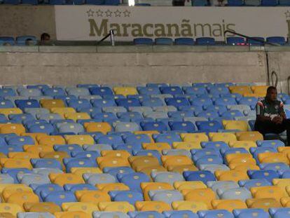 Un aficionado en el estadio de Maracana el pasado 21 de mayo. 