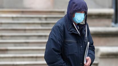 Carles Sálles a su salida tras comparecer en la Audiencia de Barcelona.