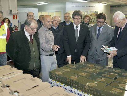 Puigdemont visita el Banc dels Aliments.