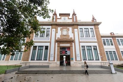 La fachada principal del Museo Ruso de Málaga.