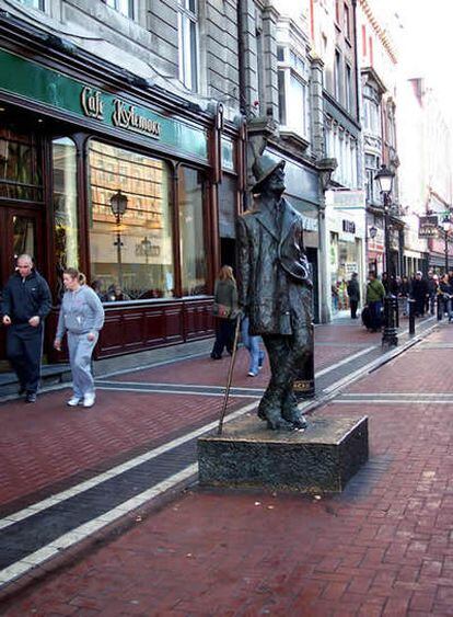 Una estatua de James Joyce en la capital irlandesa