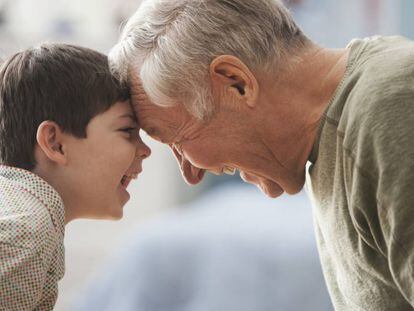 Día de los abuelos: ¿pueden sus experiencias quedar grabadas en nuestro ADN?